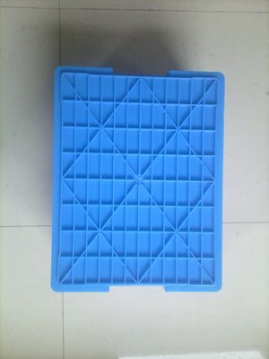 【680系列塑料周轉(zhuǎn)箱 產(chǎn)品堆放箱 工廠專用塑料箱 上海廠家直銷】價格,廠家,圖片,塑料箱,上海萬廣塑業(yè)-